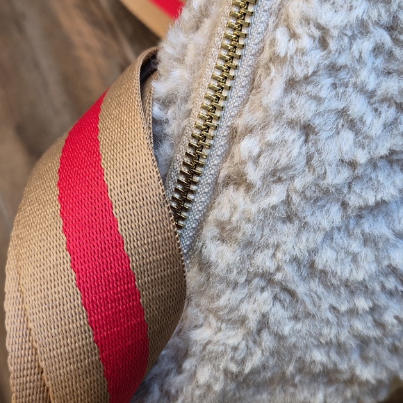 Anthropologie Sherpa Half Moon Crossbody Sling Shoulder Bag, Adjustable Strap - Picture 14 of 14